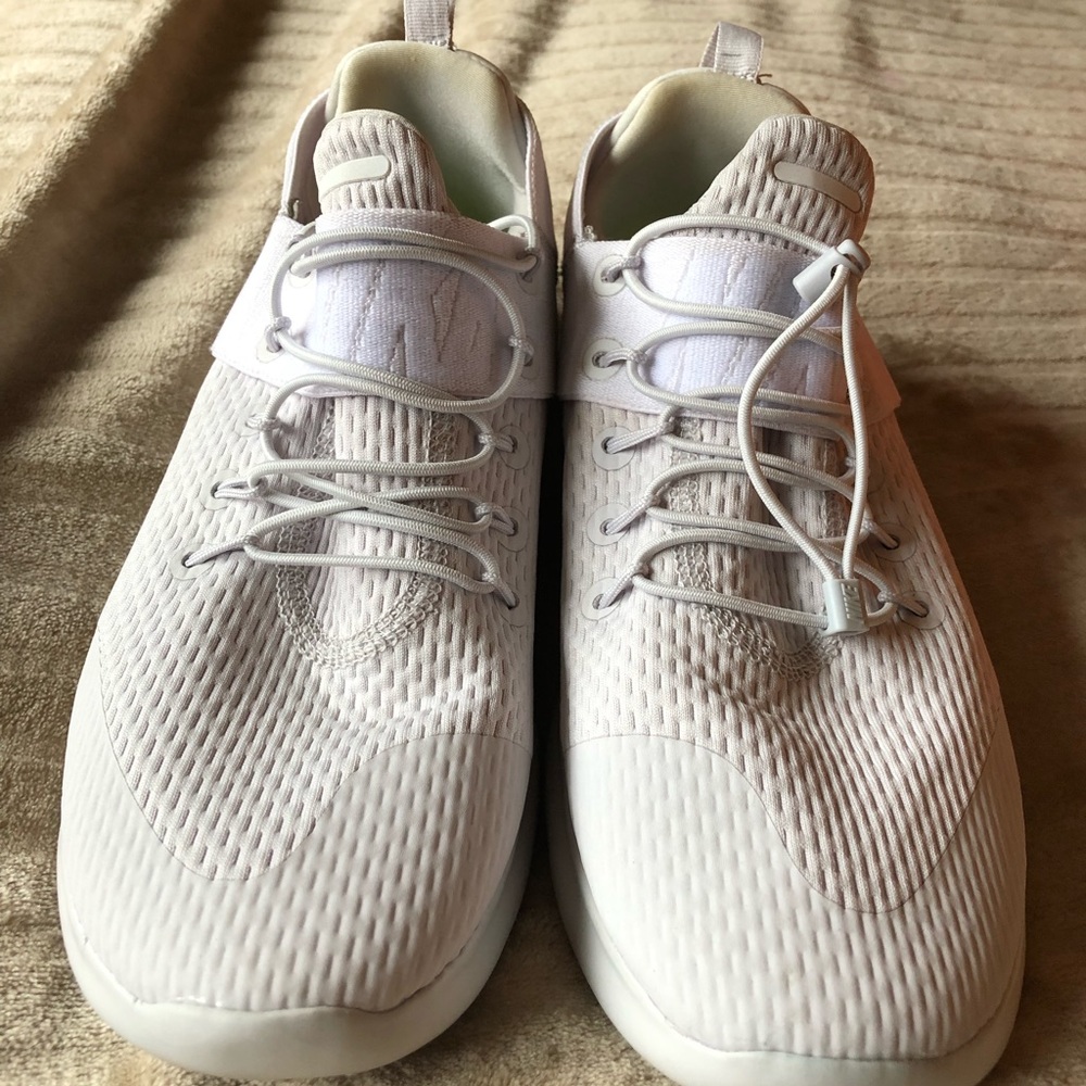 Women’s Nike Free Run Sneakers